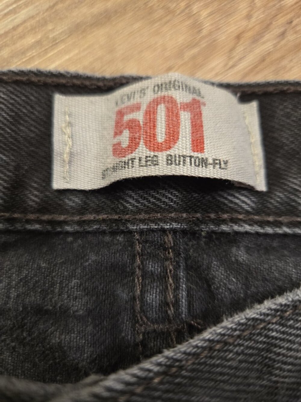 Levi's 501 Jeans Men Regular Fit Straight Leg Size 38x32 - Picture 5 of 7